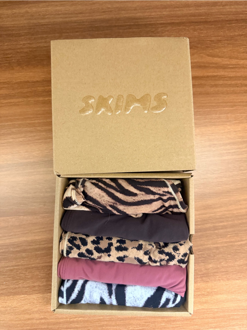 SKIMS 5 pack Thongs